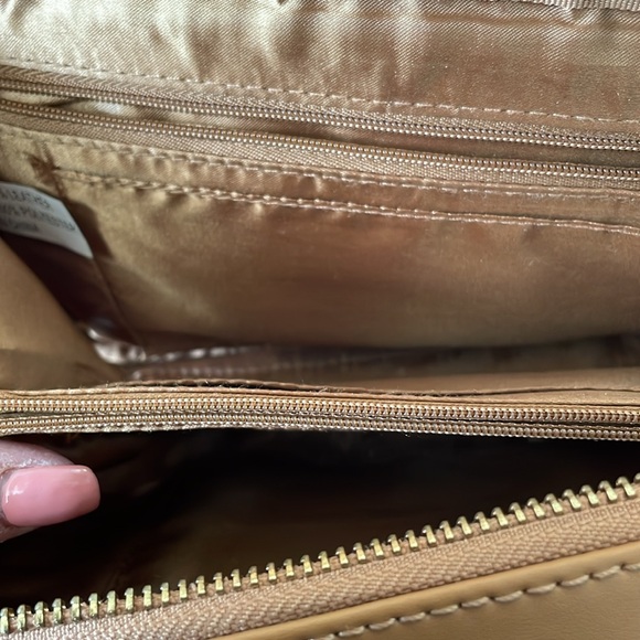 Joy & Iman Leather Crossbody Bag in Tan ! - Picture 8 of 8